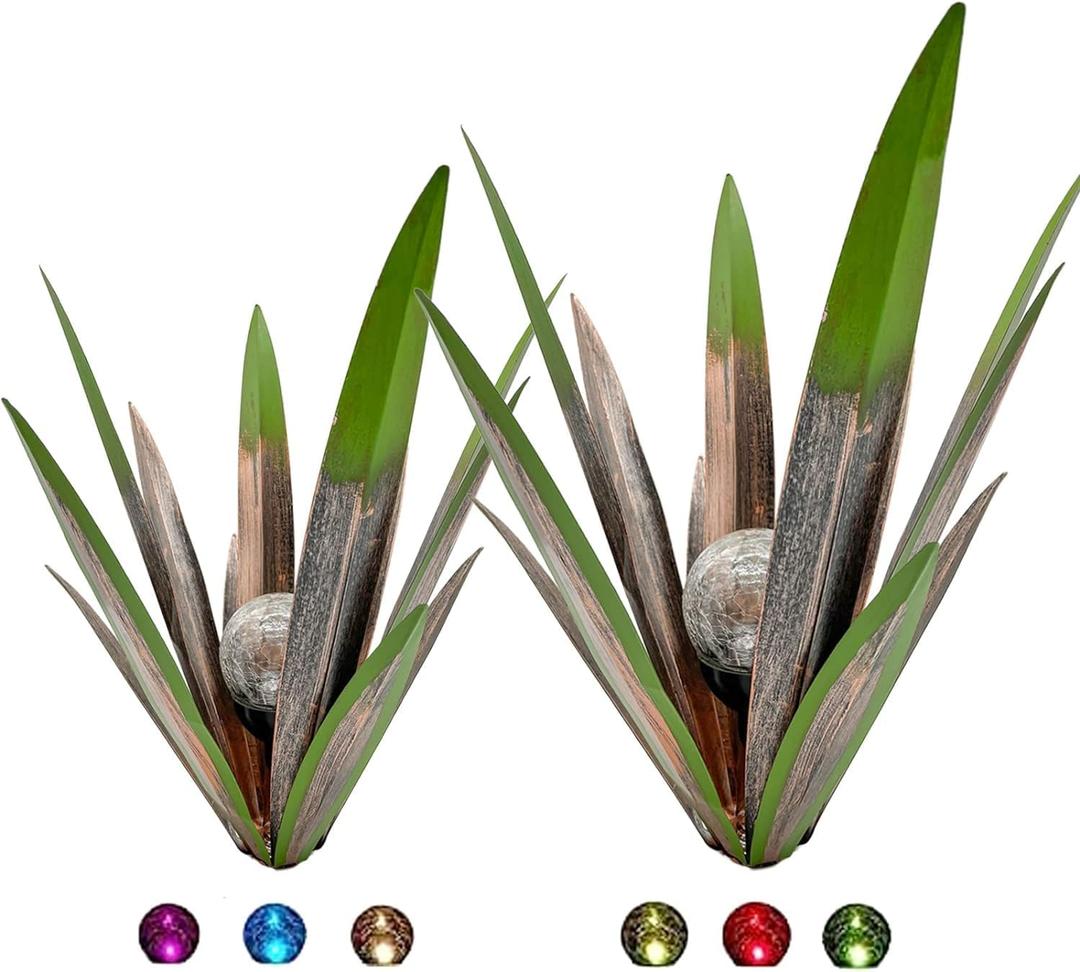 Metal Agave Plant Garden Art, 2 Pack Big Rustic Sculpture, Rustic Metal Agave Plants Lawn Home Ornaments, for Yard Stakes, Garden Figurines, Outdoor Patio (2 PCS Green with Light)