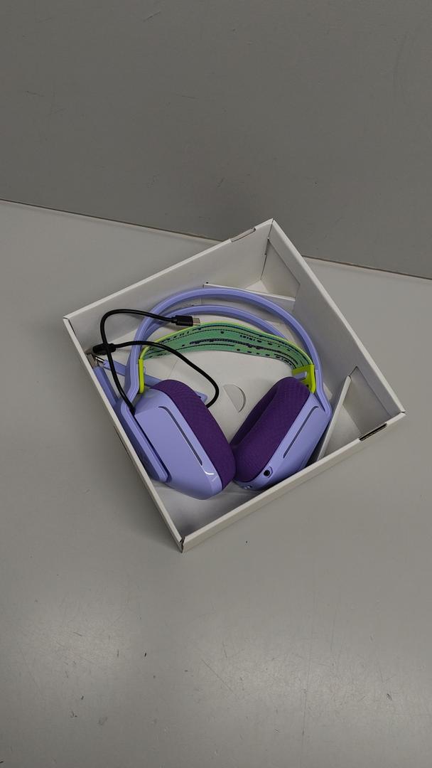 Logitech G733 Lightspeed Wireless Gaming Headset with Suspension Headband, LIGHTSYNC RGB, Blue VO!CE mic Technology and PROG Audio Drivers  Lilac