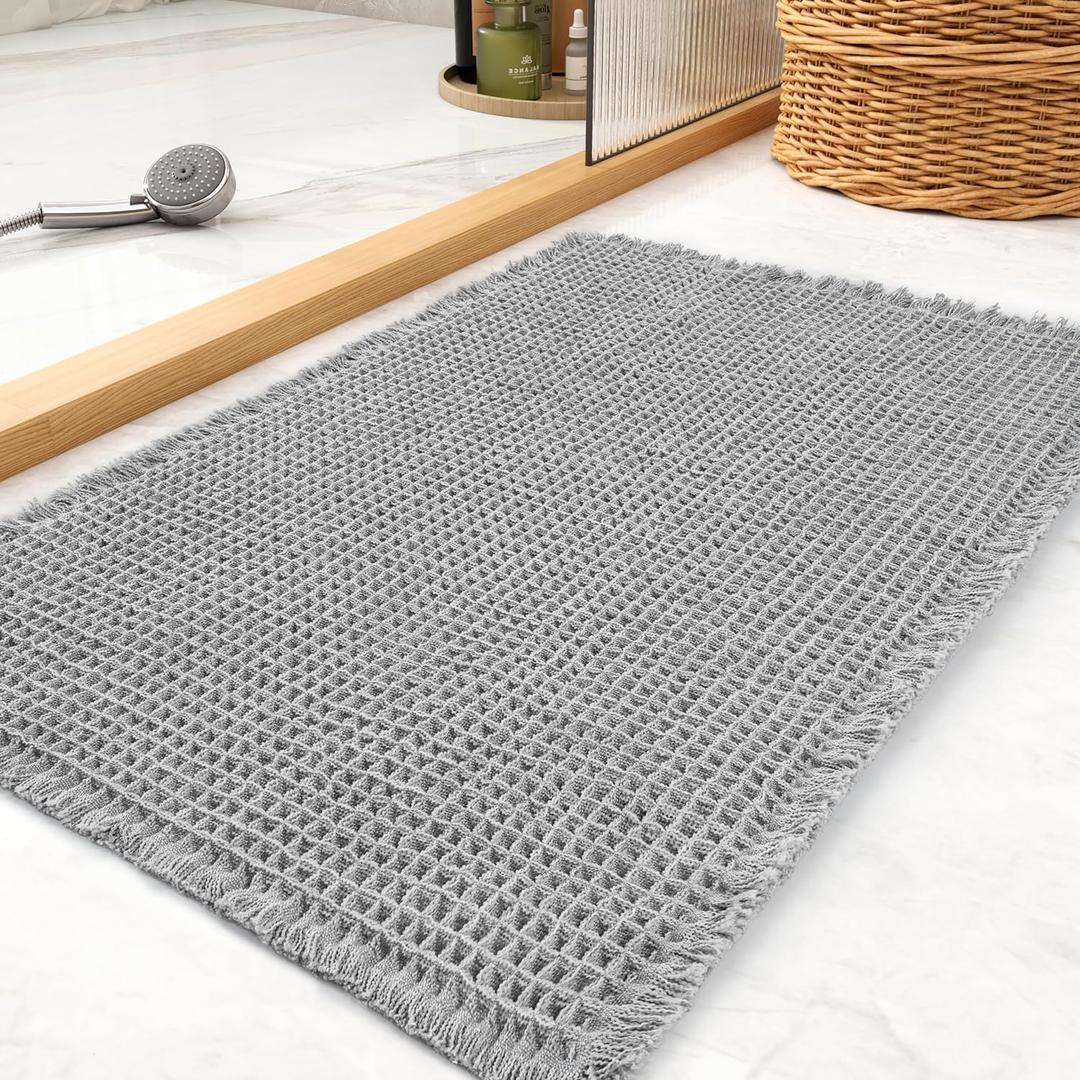 tchdio Waffle Bath Mat Rug, Super Absorbent Non Slip Bath Mats for Bathroom Mat Ultra Soft Bathmat Machine Washable Bathroom Rugs with Tassels, Bath Rugs Beside Tub, 18" x 30" (1'6" x 2'6" (Rectangular), Light Grey)