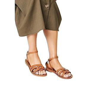 Womans Sandals 10 Brown