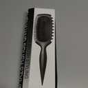 CURLY HAIR BRUSH STYLING