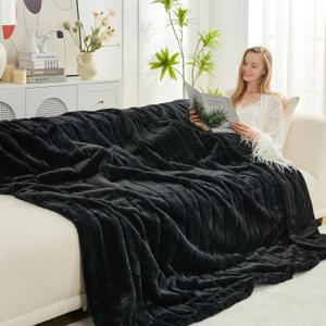 Cozy Bliss Faux Fur Throw Blanket for Couch, Cozy Warm Plush Striped Blanket for Sofa Bedroom Living Room, 60 * 80 Inches Black