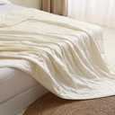 EP Mode Lightweight Quilt Blanket for Summer, Viscose from Bamboo Fabric & Filling, Natural, Breathable & Machine Washable- Ivory, King (King 104 X 90)