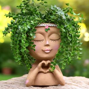 Face Planter Pot with Heart Hands, Resin Head Planter for Indoor Plants, Cute Succulent Pots with Drainage Hole, Gardening Gifts for Women Mom Teacher, 7.3" Home Decor (Brown)
