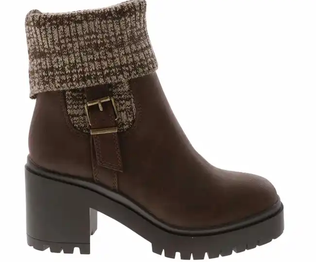 SODA RHODA WOMEN’S FASHION BOOT, Size 10