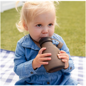 haakaa Hippo Pouch – 9oz/260ml Reusable Pouches for Toddlers, Reusable Baby Food Pouches for Homemade Organic Purees, Juices, Smoothies, and Yogurt, 4 Pack, (Grey)