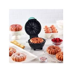 Dash Mini Bundt Maker
