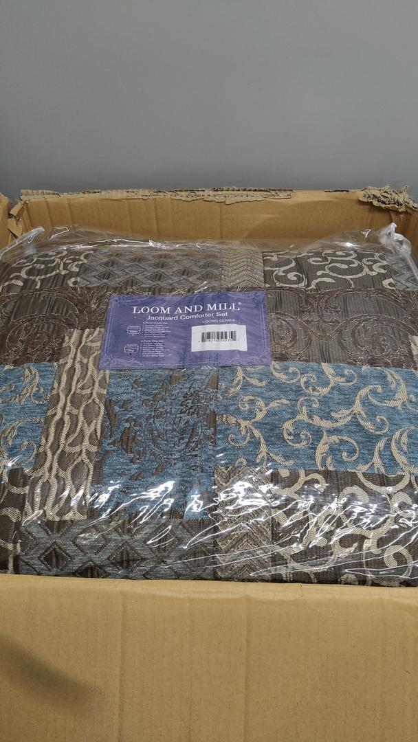 Loom and Mill 9-Piece Jacquard Comforter Set King, Vintage Traditional Patchwork Comforter King Sets, Ultra Soft Bedding with Euro Shams, Bedskirt, Filled Decorative Pillow for Bedroom (Blue, King)