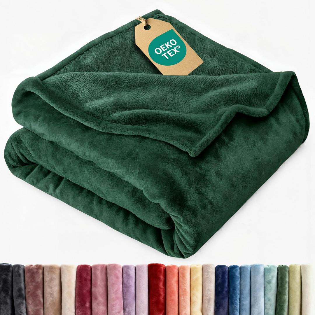 Ultra Soft Fleece Blanket Throw Size - Flannel Fleece Luxury Throw Blanket - Lightweight for Couch Bed Chair - Thick, Warm & Breathable - All Season Cozy Anti-Static Microplush Bedding, Forest Green