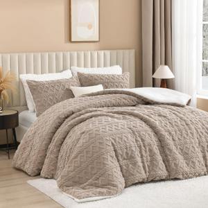 Andency Fluffy Sherpa King Comforter Set, Super Soft Khaki Fleece Warm Bedding for Winter, Luxury Jacquard Boho Thick Fuzzy Plush Bed Set 3 Pieces(1 Shaggy Comforter, 2 Pillowcases)