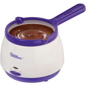 Wilton Candy Melts Melting Pot, Perfect for Dipping, Drizzling & Decorating Strawberries, Cakepops and other Treats, 2.5-cup Capacity, Packaging May Vary Wilton Candy Melts Melting Pot, Perfect for Dipping, Drizzling & Decorating Strawberries, Cakepops and other Treats, 2.5-cup Capacity, Packaging May Vary