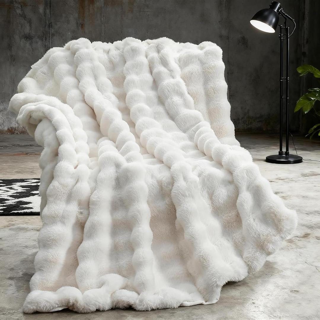 Faux Fur Throw Blanket for Couch, Soft Fuzzy Plush Thick Bubble Rabbit Fur Blanket for Sofa Bedroom Living Room, 60 * 80 Inches Cream White