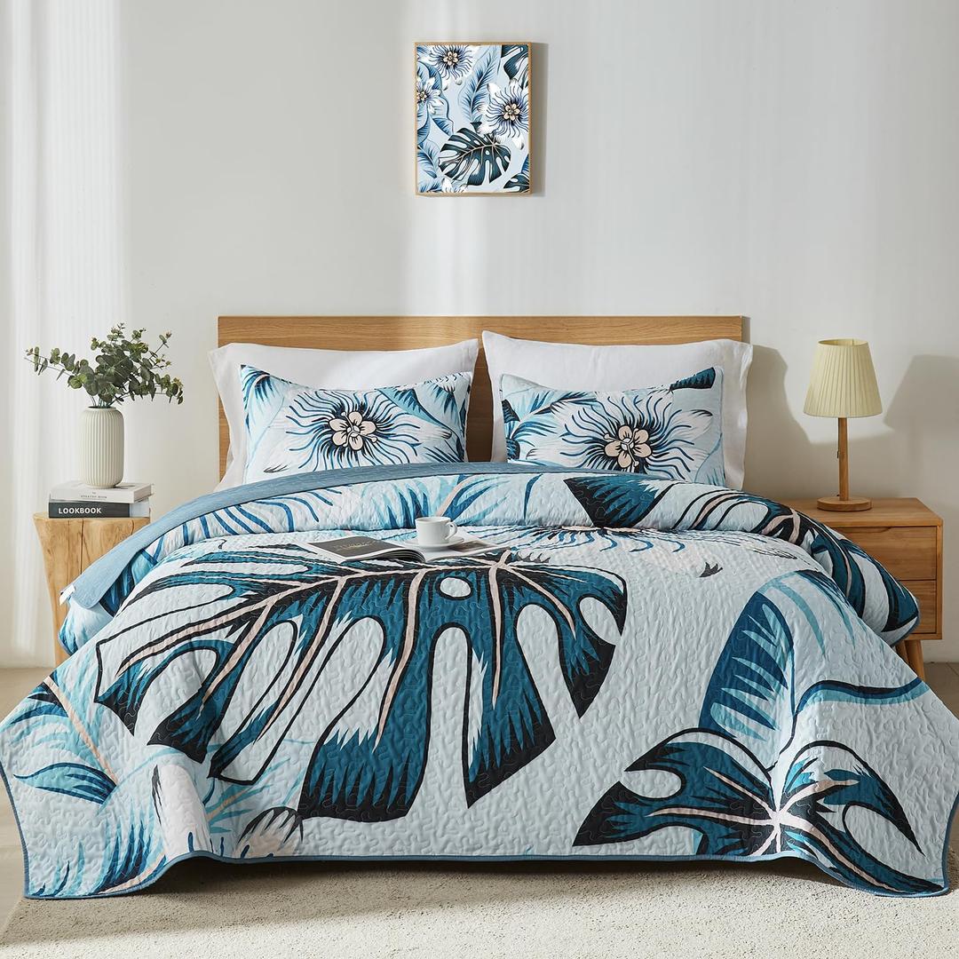Yogeneg King Quilt Bedding Set,White Green Botanical Pattern Light Blue King/Cal King Quilt Set,3 Piece Lightweight Soft Summer Bedspread Coverlet with 2 PIillow Shams,All Season(Light Blue,110"x96")