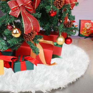 Christmas Tree Skirt, 31 Inch Faux Fur White Tree Skirts Small Snowy White Plush Velvet Xmas Tree Mat Base Cover for Holiday Home Party Decorations