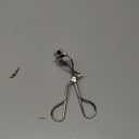 Shu Uemura Iconic Eyelash Curler, Achieve Precise Control and Long-Lasting Curl - Includes Silicone Replacement Pad