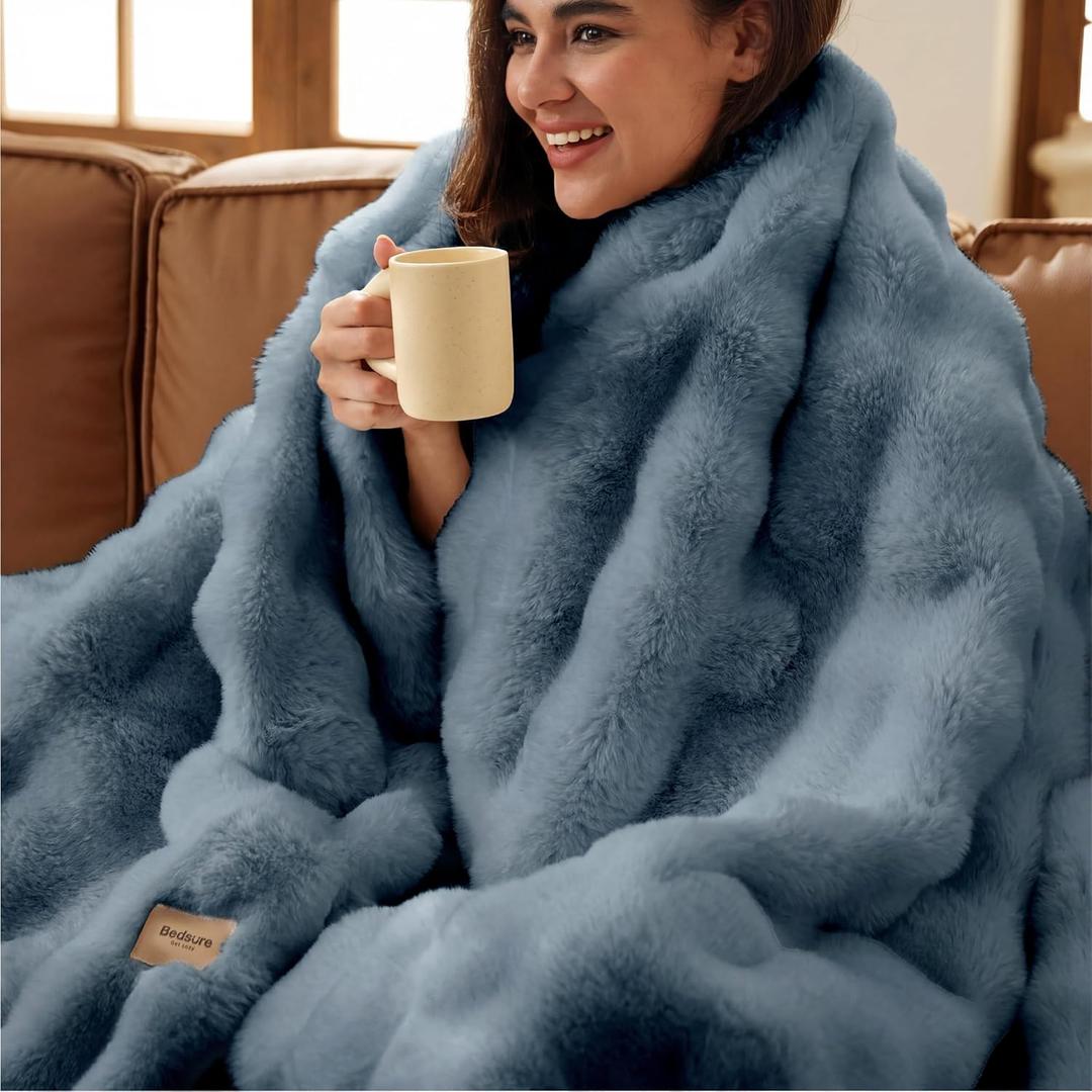 Bedsure GentleSoft Fluffy Fuzzy Twin Blanket, Soft Cozy Fleece Faux Fur Blanket, Pink Decorations Minky Velvet Couch Cover, Thick Warm Plush Women Men Birthday Gifts, 870GSM, Greyish Blue
