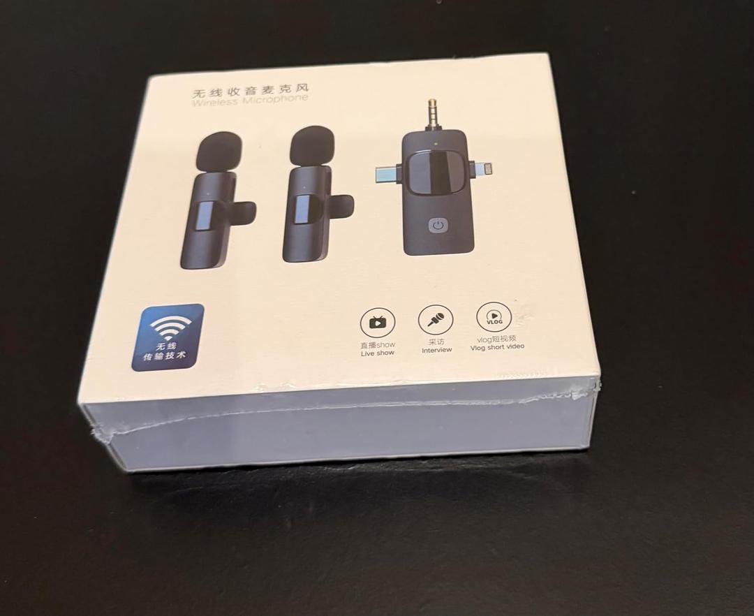 Wireless Lavalier Microphone, Dual Mics, Plug and Play, 20m Range, for Live Show, Interview, and Vlog