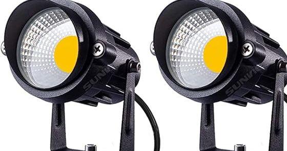 SUNVIE Dusk to Dawn Outdoor Lighting 120V LED Spot Lights Outdoor Landscape Spotlights with Photocell Sensor Waterproof Outdoor Spot Lights for Yard 7W Outdoor Spotlight Flag Light for Garden Tree 2 Pack