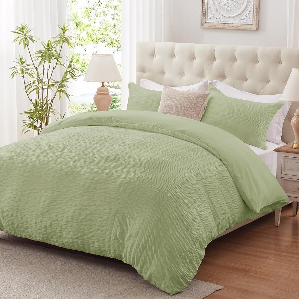 Cozyide Green Twin Duvet Cover, 2 Pieces Bedding Duvet Covers, Soft Breathable Seersucker Duvet Cover Set with Zipper Closure and Corner Ties (1 Duvet Cover 68"x90" + 1 Pillow Sham 20"x26")