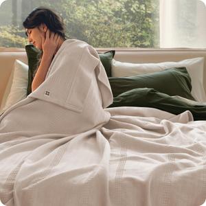 Bedsure 100% Certified Organic Cotton Blanket - King Size, Soft & Breathable Luxury Blankets for Bed, All Seasons Waffle & Herringbone PureWoven Textured Thermal Blanket for Adults, Kids, Beige