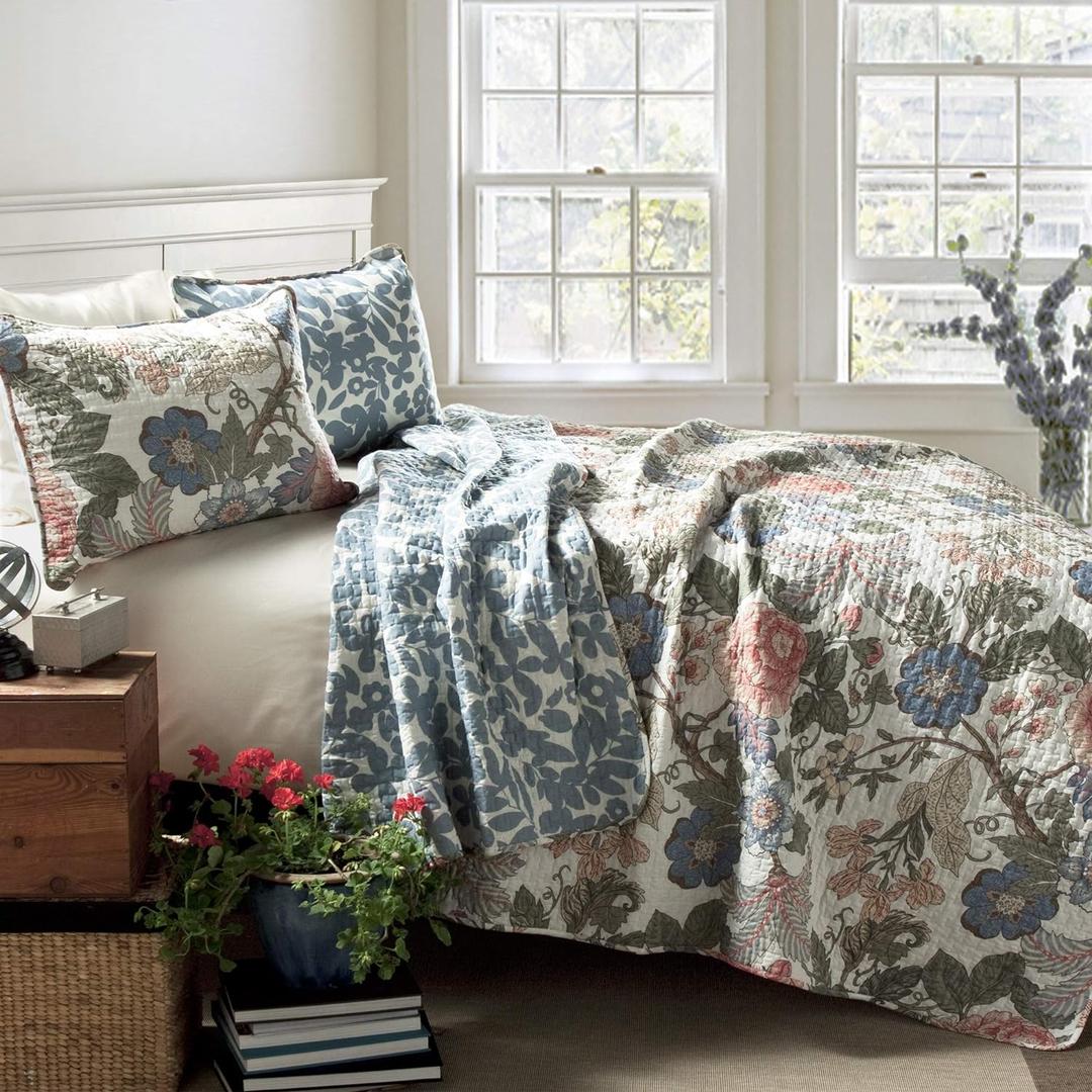 Lush Decor Sydney Reversible Cotton Quilt Set, 3 Piece Set, King/California King, Green & Blue - Cotton Bedding Set - Blue Floral Quilt - Cottage Decor - Bedding King Size