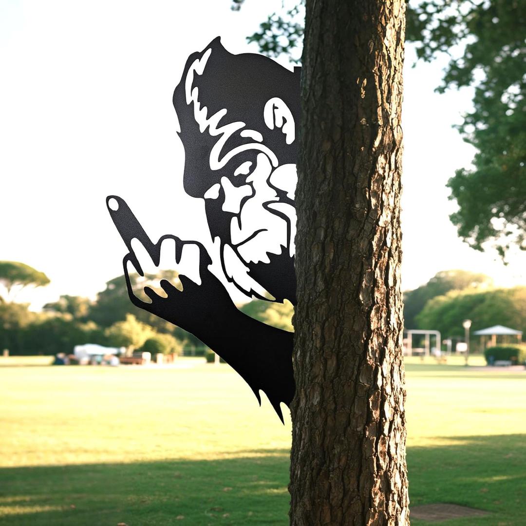 2 x Peaking a Boo Flipping Off Bigfoot Animal Metal Sign Art Ornament, Middle Finger Bigfoot Peeping Around Signs Corner Tree Garden Fence Farmhouse Outdoor Home Decoration (M 15"×20")