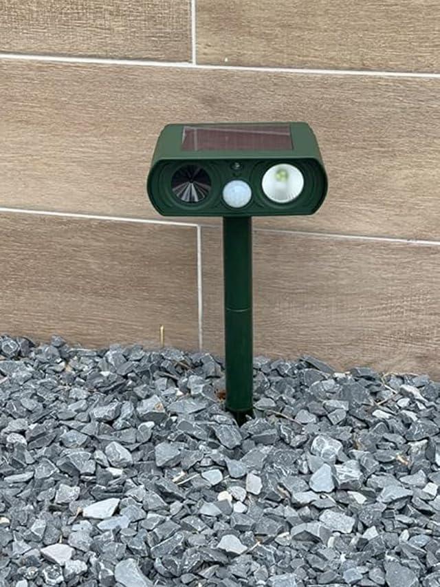Upgraded Solar Ultrasonic Animal Repellent, Cat Raccoon Repellent, Insect Cockroach Ants Bug Repellent Killer