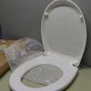 Soft-CloseToilet Seat, Non-Slip Bumpers, Quick Release Toilet Hinges Easy to Install & Clean, Including Two Sets of Parts, White (KP109)