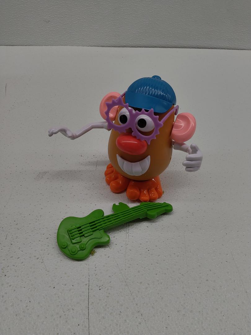 Mr. Potato Head Spud Star Toy Set, Musical Rocker Theme with Guitar, Kids Dress Up Accessories