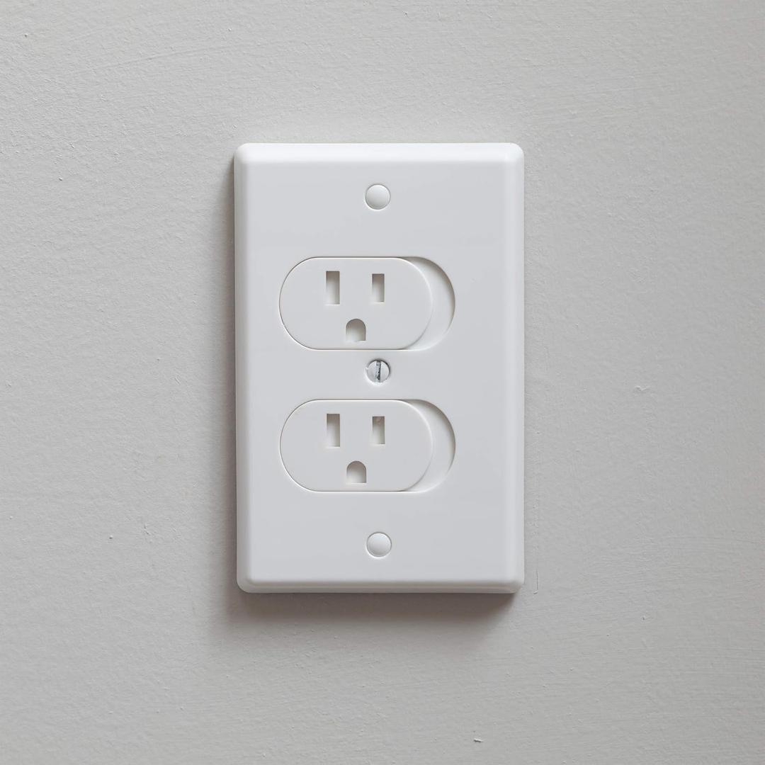 Qdos Safety Universal Self-Closing Outlet Cover | White | Oversized Wall Plate Covers Imperfections in Drywall cutouts - Closes Instantly when Plug is Removed - Fits Standard & Decora Outlets | 3 pack
