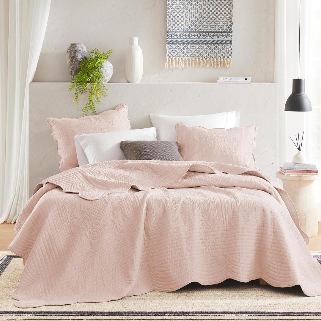 Madison Park Queen Quilt Set Damask Coverlet Set for Queen Size Bed, Cottage Oversized Quilt Set, Scallop Edge, All Season, Pre-washed Cotton-Filled Queen Size Quilt, Tuscany, Full/Queen Blush 3 Piece