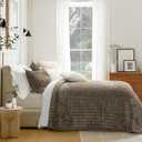 RECYCO Luxury Velvet Quilt Set Full Queen Size Bedding Sets, Ultra Soft Velvet Comforter Set, Lightweight Channel Box Stitch Oversized Bedspread Coverlet for All Season, with 2 Shams, Mocha Brown