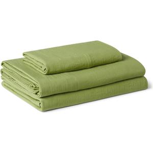 Amazon Basics Twin Bed Sheet, 3-Piece Bedding Set, Double Brushed Microfiber, Ultra Soft, Easy Care, Green