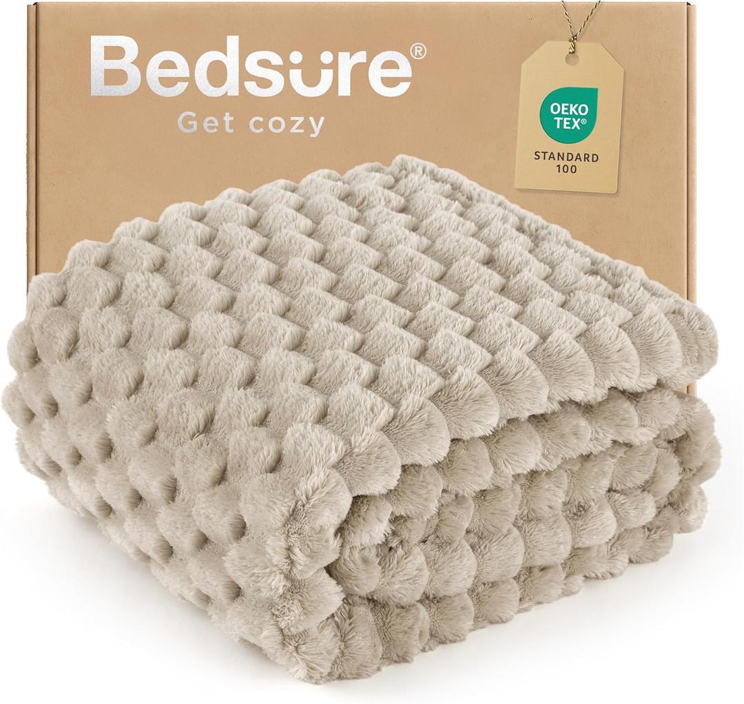 Bedsure Twin Blanket for Bed - 350GSM Fluffy Plush Bubble Blanket for College Dorm for Home Room Decor, GentleSoft Cute Fleece Soft Cozy Gifts for Women Girls, Beige, 60x80 Inches