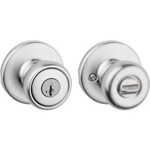Kwikset Tylo Entry Door Knob with Lock and Key, Secure Keyed Handle Exterior Doorknob, Front Entrance and Bedroom, Satin Chrome, Pick Resistant SmartKey Rekey Security (1 Pack)