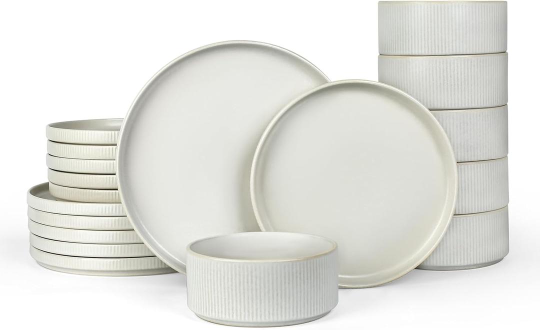 famiware Star Plates and Bowls Sets, Modern Stoneware Dinnerware Sets for 6, 18-Piece Kitchen Dish Set - Chip and Scratch Resistant, Microwave and Dishwasher Safe Tableware, Matte White