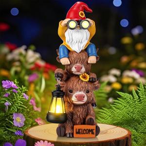 Gerrii Solar Highland Cow Gnome Outdoor Spring Garden Statue with Lighted Lantern 11" Resin Highland Cow Welcome Sign Outdoor Yard Waterproof Gift for Women Mom Holiday Patio Lawn Ornaments