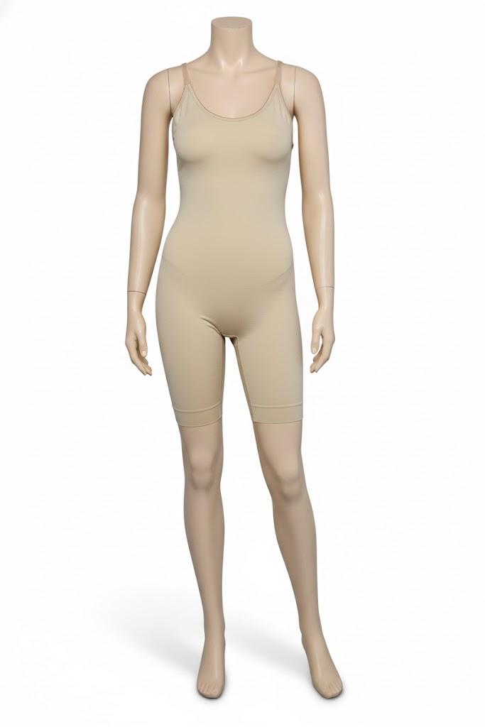 SPANX ASSETS Women's Cami Mid-Thigh Bodysuit, Seamless Lightweight Shapewear Body Shaper for Firm Tummy Control