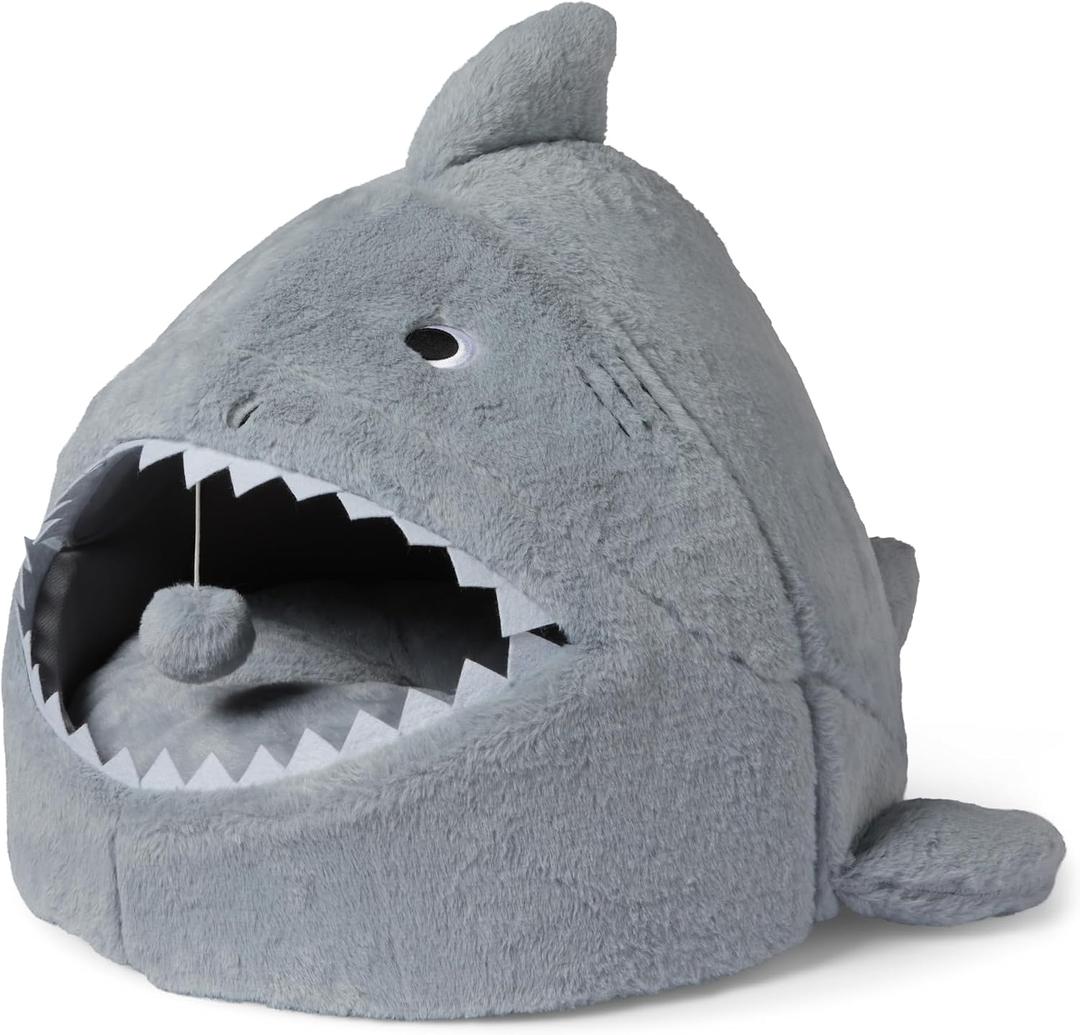 Amazon Basics Shark Shape Cat House for Indoor Cats, Enclosed Design Helps Reduce Anxiety in Nervous Pets, with Washable Cushioned Pillow, 17" x 16" x 14", Grey