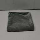 Jeneoo Set of 2 Comfy Soft Velvet Throw Pillow Covers for Sofa Couch Decorative Square Cushion Cases for Bedroom Car (20 x 20 Inches, Sage Green)