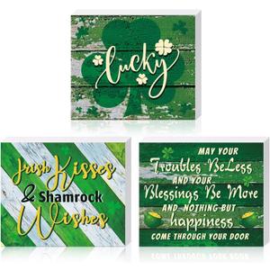 Ferraycle 3 Pcs St. Patrick's Day Shamrock Table Decoration Sign St. Patrick's Day Wooden Table Centerpiece Religious Irish Blessing Lucky Tiered Tray Decor for Home Office Party