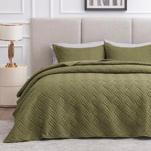 Love's cabin Quilts for Queen Bed Olive Green Bedspreads Bedding Set - Summer Lightweight Bedspread Comforter - Wave Pattern Bedding Coverlet for All Season - 3 Pieces (1 Quilt, 2 Pillow Shams)