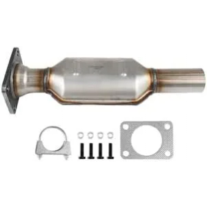 KAX 50391 Catalytic Converter Stainless Steel O2 Port Fit for LeSabre 2000-2005 3.8L,Park Avenue/Bonneville 2000-2005 3.8L,1PC Stainless Steel High Flow Catalyst Converter