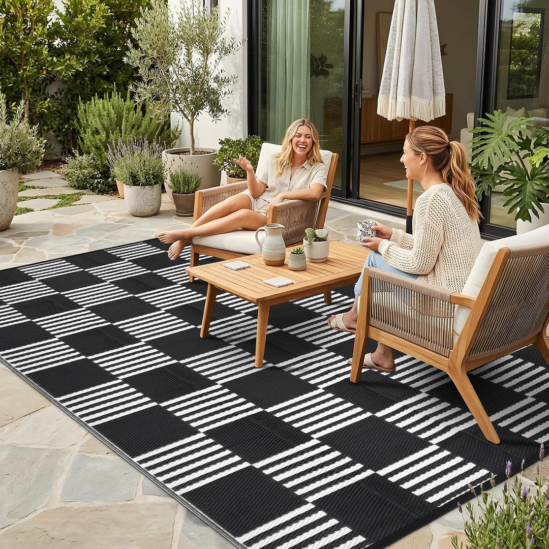 Garvee Waterproof Outdoor Rug 6x9, Checkered Foldable Plastic Straw Patio Camping Rug, Outdoor RV Carpet for Deck Camper Porch Balcony Backyard Picnic Beach Black and White
