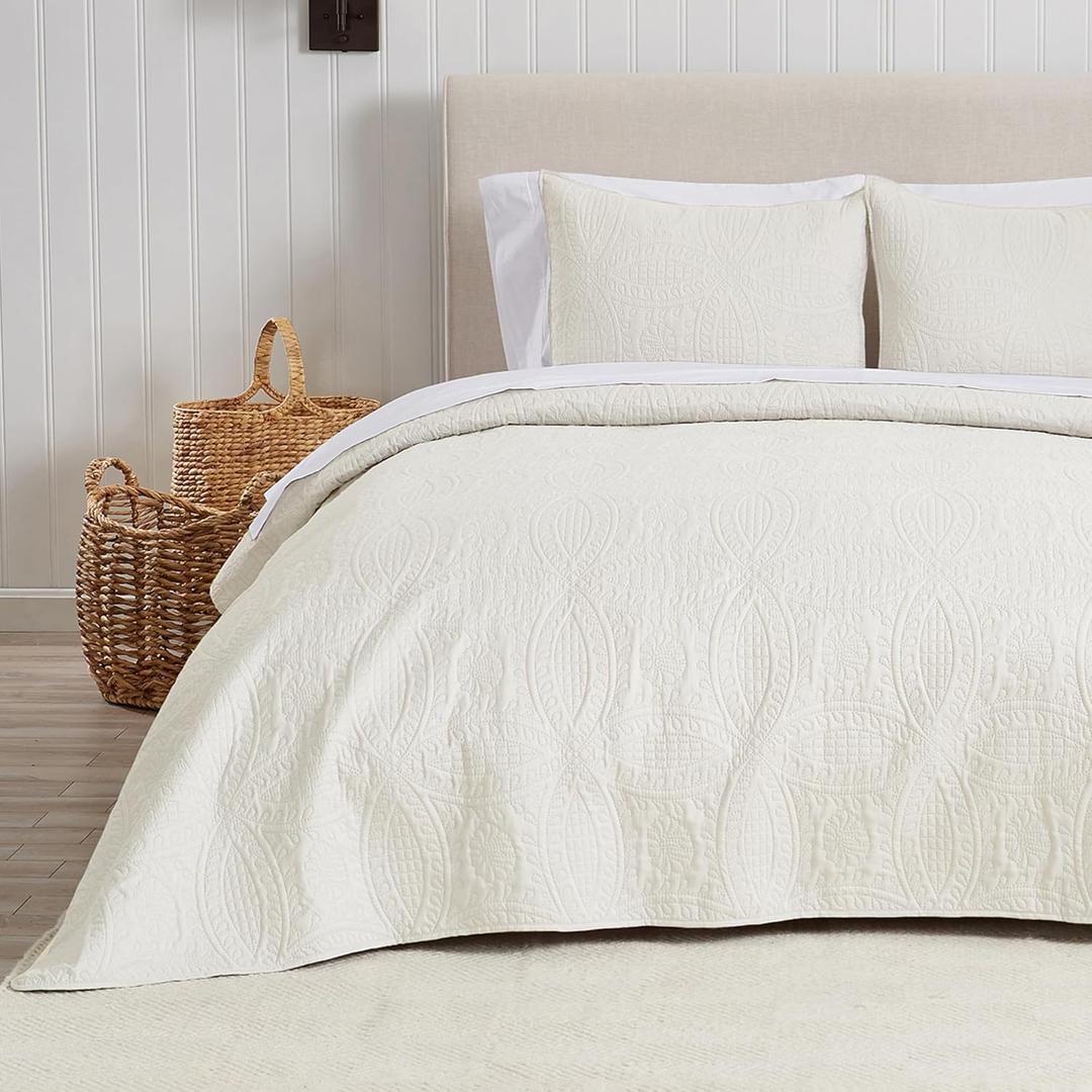 Great Bay Home Oversized King/California King Quilt Set Includes Shams. Ultrasonic Design Lightweight Bedding for All-Season Bedspread, Marshmallow Summer Coverlet Bedding (24 - Floral Stitch Cream)