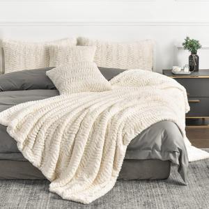 YUSOKI Luxury Faux Fur Blanket for Twin XL Bed 2 Layers, 5.2 Lb, All Ages,Home Decoration Without Pillows (Ivory,63" x 90")