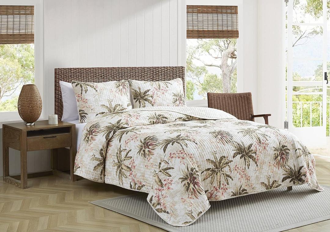 Tommy Bahama - King Quilt Set, Soft & Reversible Woven Bedding with Matching Pillowcases, Medium Weight for Year Round Comfort, 3 Piece Bed Set (Bonny Cove Ivory)