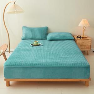 LweiPsqLin Quilted Flannel Fitted Sheets,Soft Flannel Fleece Mattress Top- Suitable for Fall and Winter,Fitted Deep Pocket Up to 15''. (Light Sea Green, Twin)