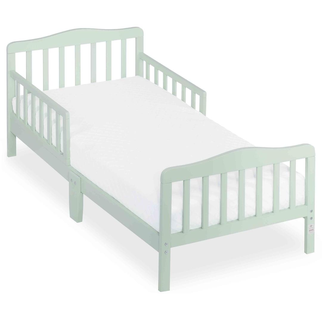 Dream On Me Classic Design Toddler Bed, Greenguard Gold And JPMA Certified, Low To Floor Design, Two Side Safety rails, Non-Toxic Finishes, Wooden Nursery Furniture