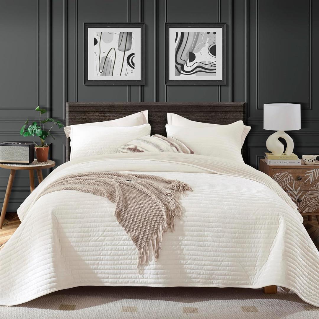 weigelia Velvet Quilts King Size Luxurious Soft Coverlet Striped Bedding Set Cream Quilt Set with 2 Matching Pillowcases, for All Season